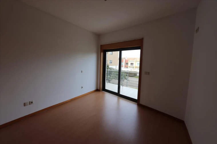 Apartamento T4 para Venda em Pinhal Novo Foto 11