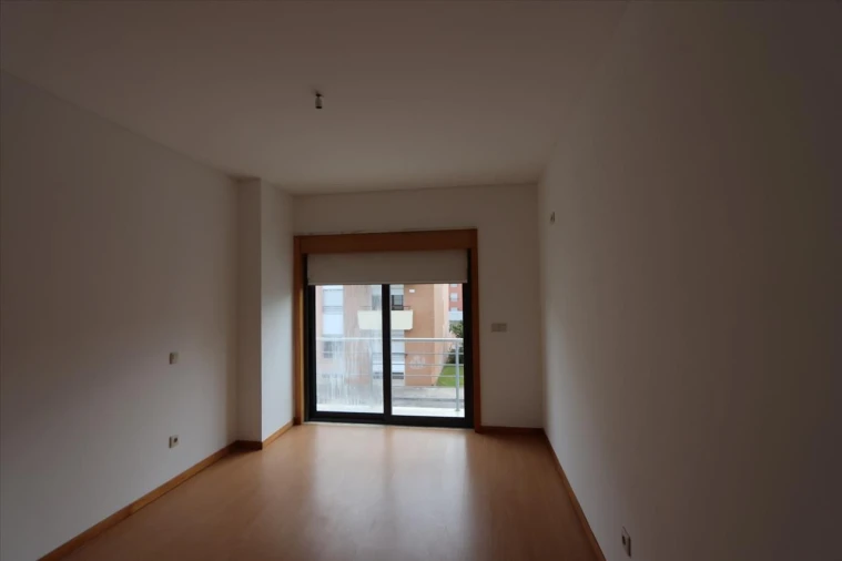 Apartamento T4 para Venda em Pinhal Novo Foto 13