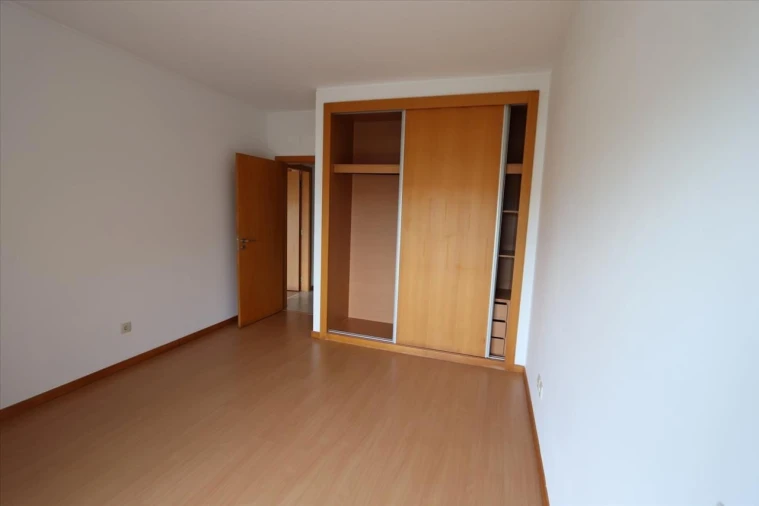 Apartamento T4 para Venda em Pinhal Novo Foto 8