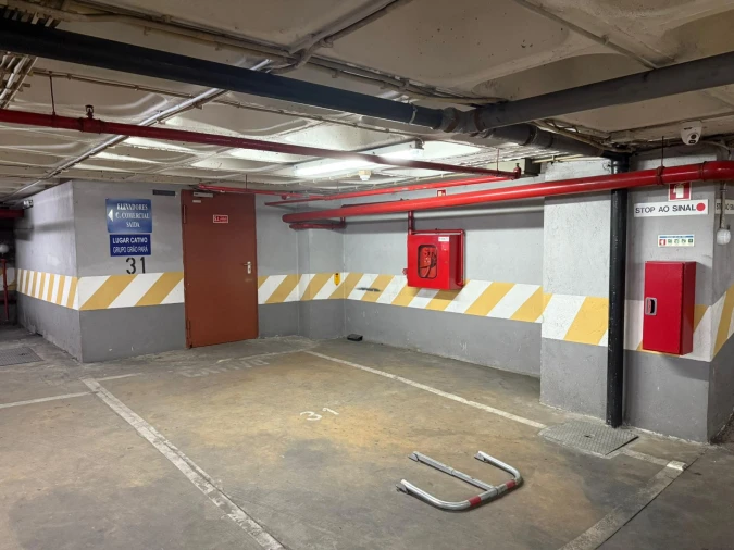 Garagem para Venda em Santa Maria Maior Foto 7