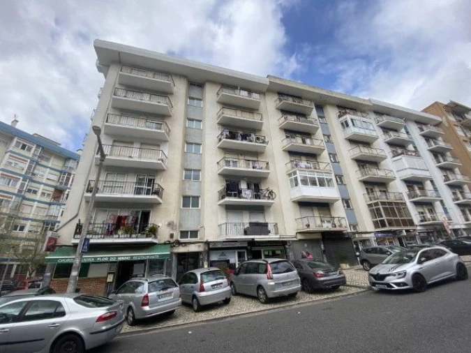 Apartamento T3 para Venda em Massamá e Monte Abraão Foto 5