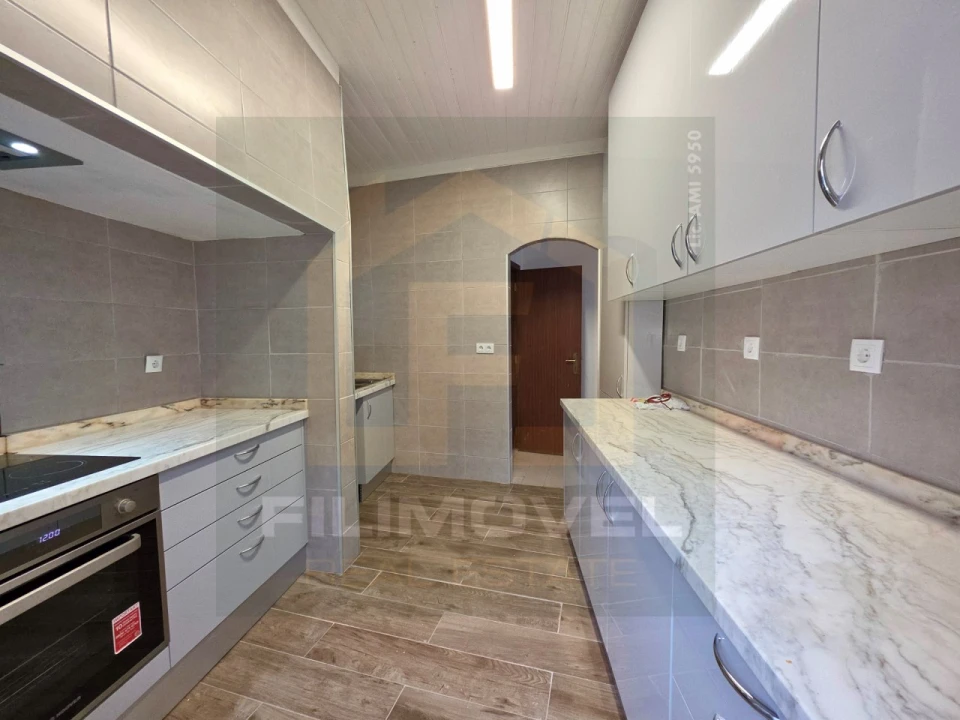 Moradia T3 para Venda em Casével e Vaqueiros Foto 2