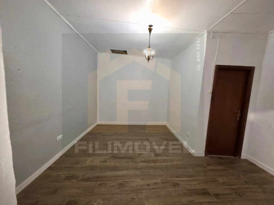 Moradia T3 para Venda em Casével e Vaqueiros Foto 9