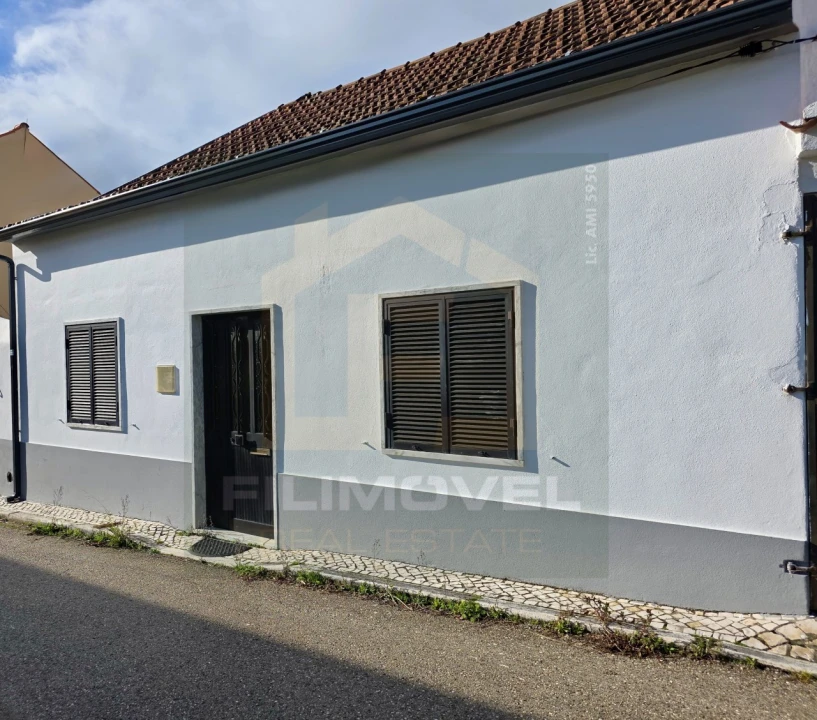 Moradia T3 para Venda em Casével e Vaqueiros Foto 11