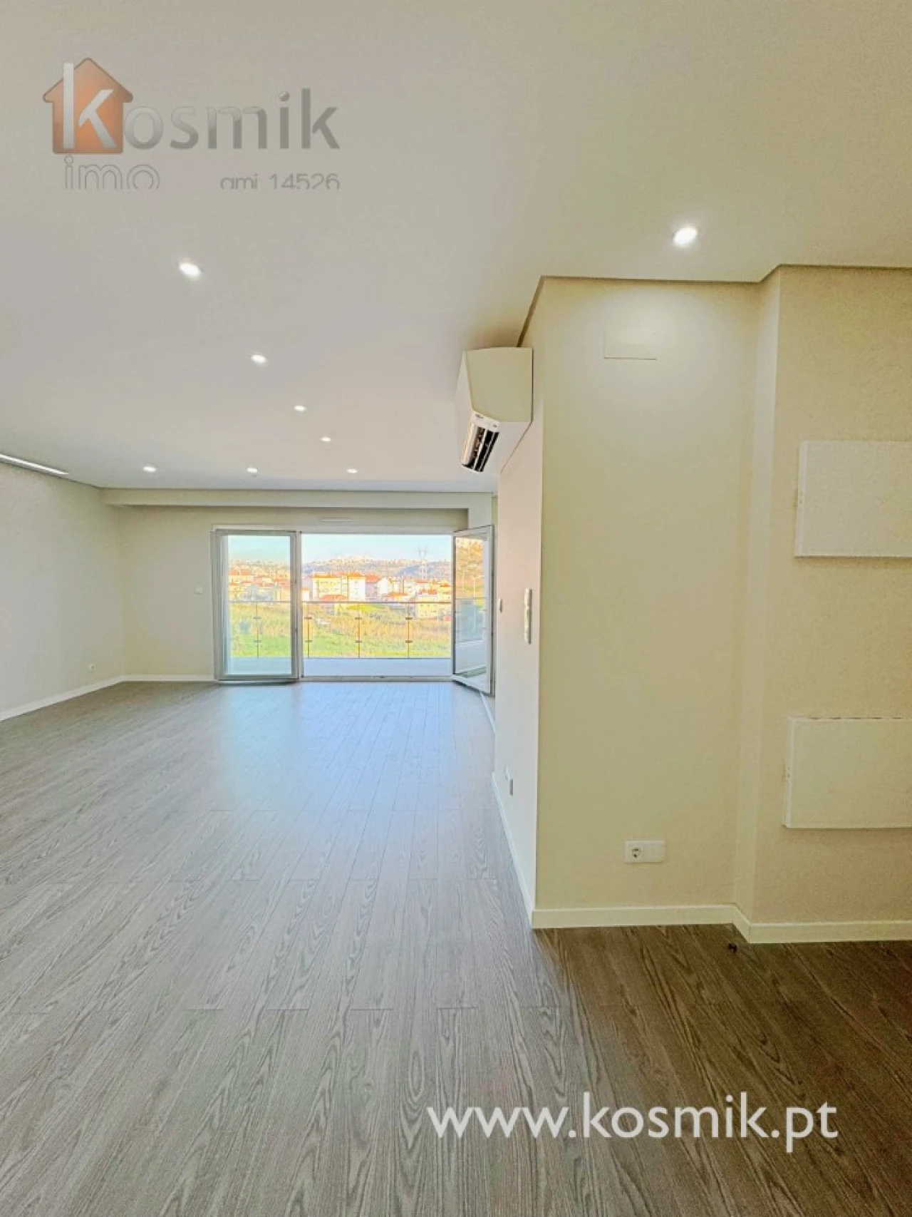 Apartamento T2 para Venda em Póvoa de Santo Adrião e Olival Basto Foto 18