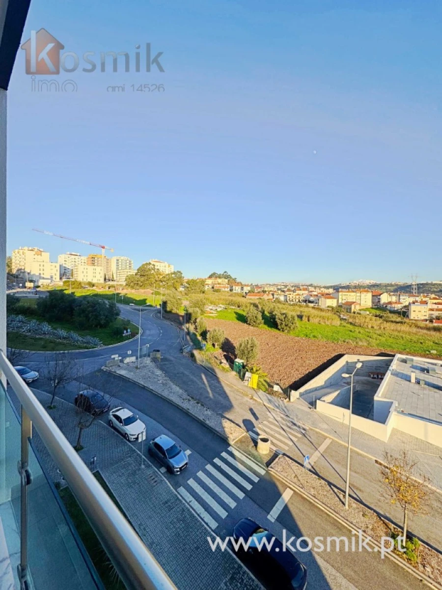 Apartamento T2 para Venda em Póvoa de Santo Adrião e Olival Basto Foto 17