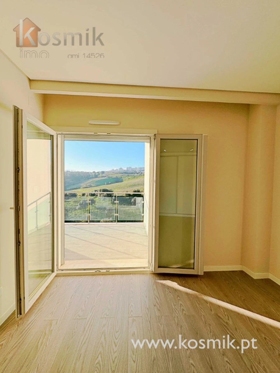 Apartamento T2 para Venda em Póvoa de Santo Adrião e Olival Basto Foto 22