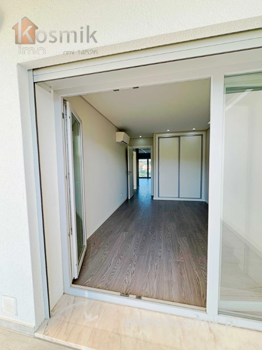 Apartamento T2 para Venda em Póvoa de Santo Adrião e Olival Basto Foto 32