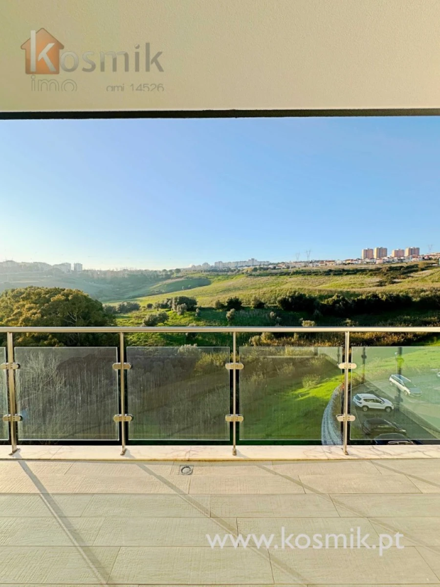 Apartamento T2 para Venda em Póvoa de Santo Adrião e Olival Basto Foto 33