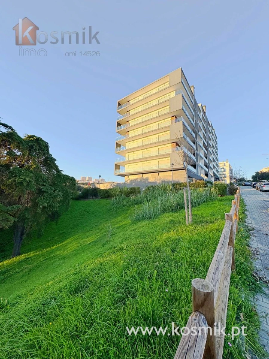 Apartamento T2 para Venda em Póvoa de Santo Adrião e Olival Basto Foto 40