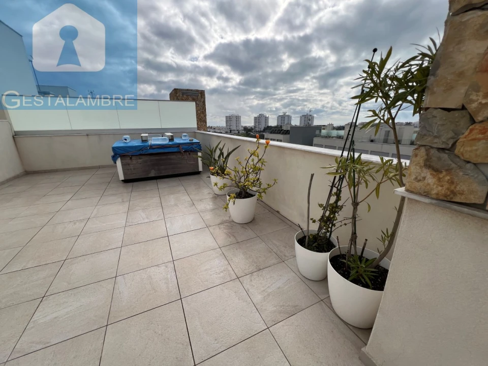 Apartamento T2 para Venda em Albufeira e Olhos de Água Foto 24