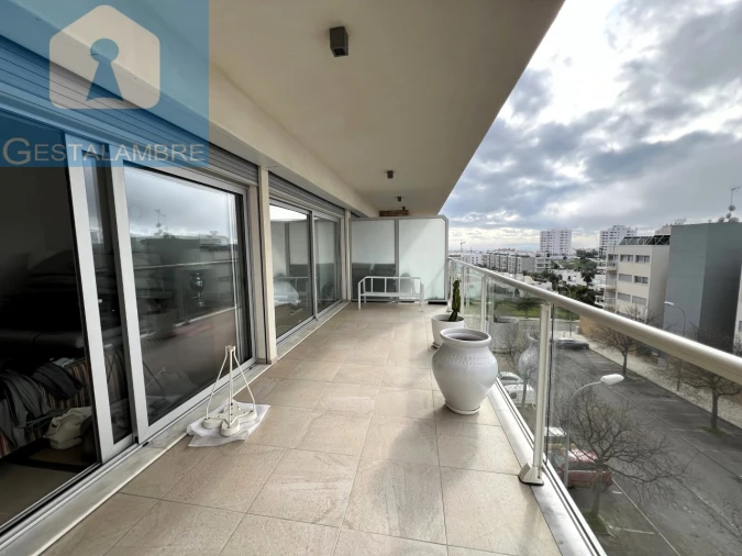Apartamento T2 para Venda em Albufeira e Olhos de Água Foto 5