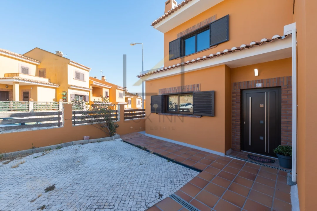 Moradia T3 para Venda em Alhandra, São João dos Montes e Calhandriz Foto 4