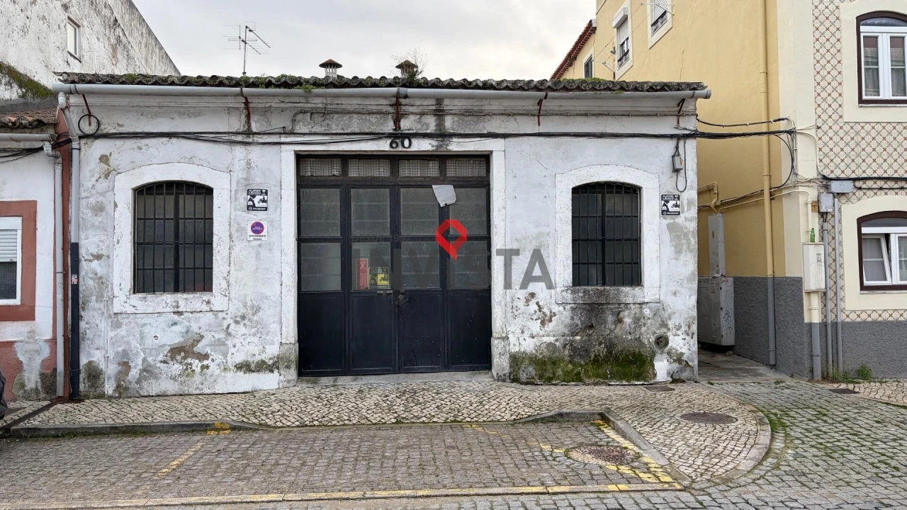 Armazém para Venda em Alhandra, São João dos Montes e Calhandriz Foto 2