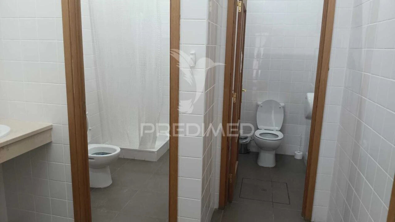 Armazém para Venda em Santo Antão e São Julião do Tojal Foto 17