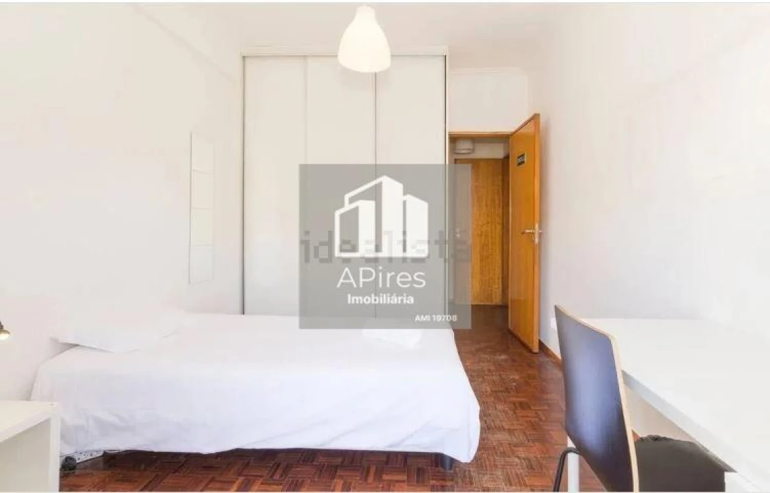 Apartamento T3 para Venda em Costa da Caparica Foto 10