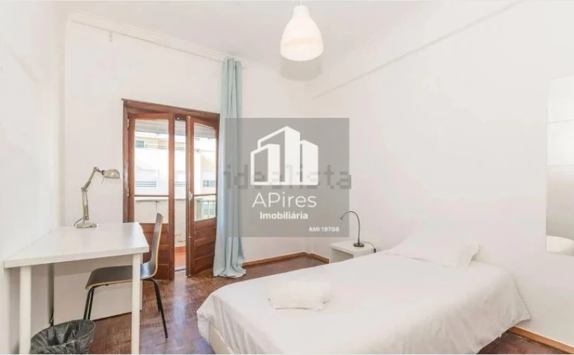 Apartamento T3 para Venda em Costa da Caparica Foto 9