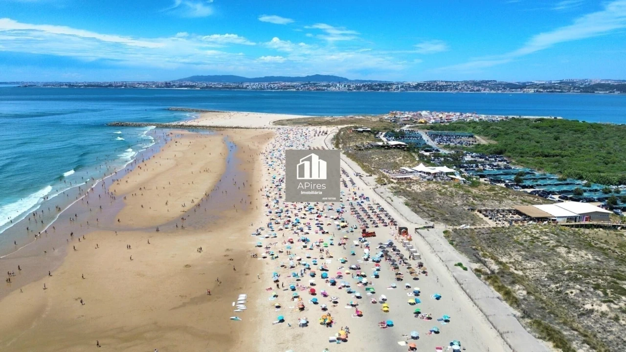Apartamento T3 para Venda em Costa da Caparica Foto 20