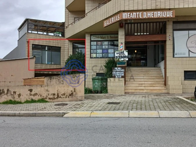 Loja para Venda em Mafamude e Vilar do Paraíso Foto 1