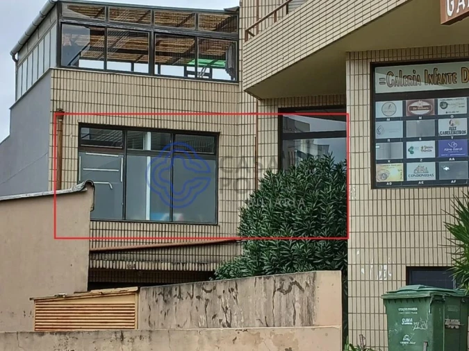 Loja para Venda em Mafamude e Vilar do Paraíso Foto 2