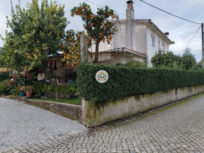 Moradia T6 para Venda em Carreira e Fonte Coberta