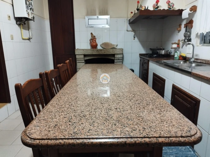 Moradia T6 para Venda em Carreira e Fonte Coberta Foto 12