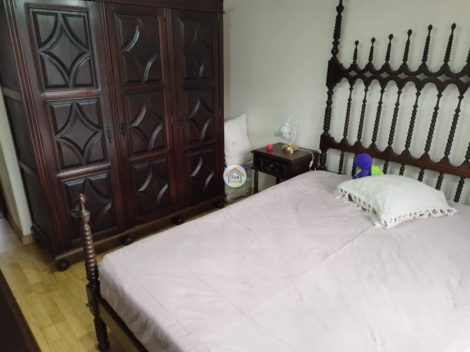 Moradia T6 para Venda em Carreira e Fonte Coberta Foto 28