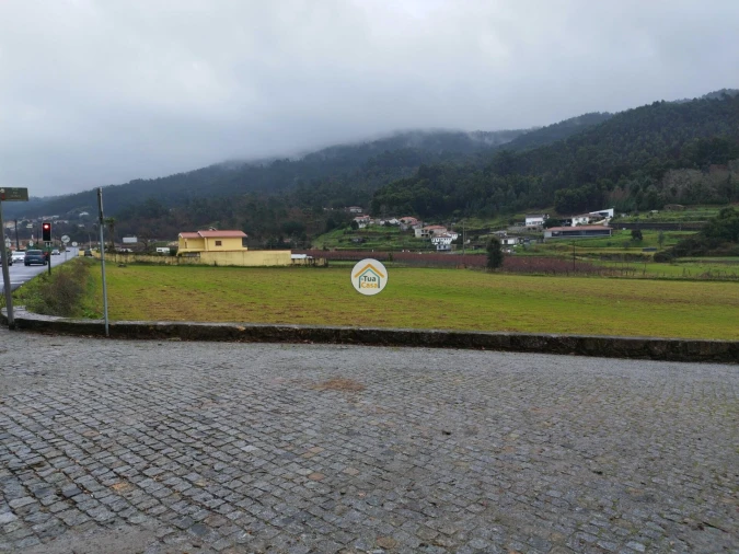 Terreno para Venda em Areias de Vilar e Encourados Foto 1