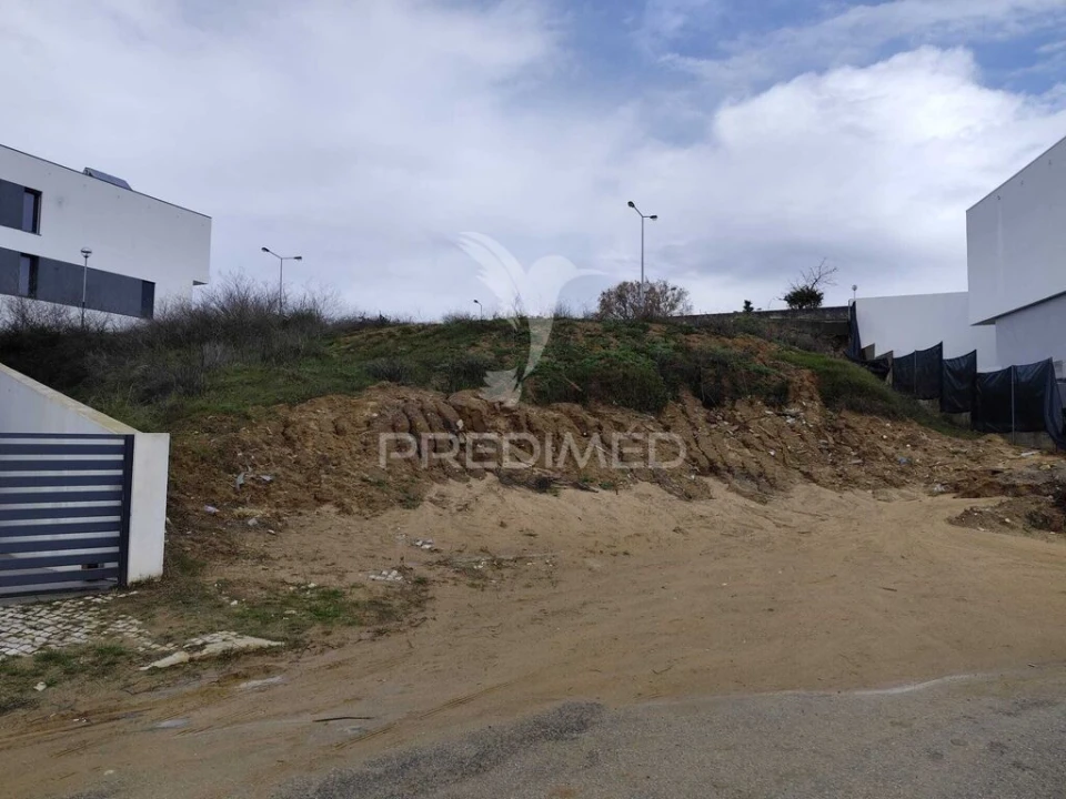Terreno para Venda em Charneca de Caparica e Sobreda Foto 5