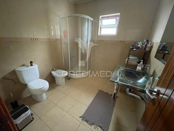 Moradia T4 para Venda em São Bartolomeu de Regatos Foto 8