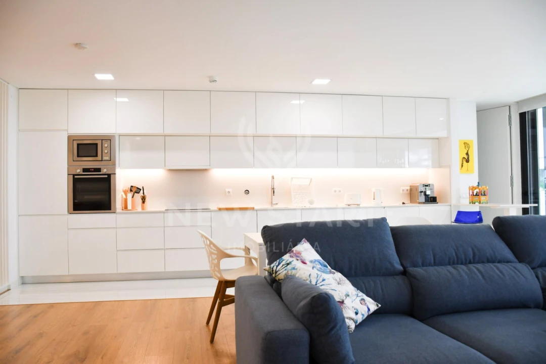 Apartamento T4 para Venda em Olhão Foto 7