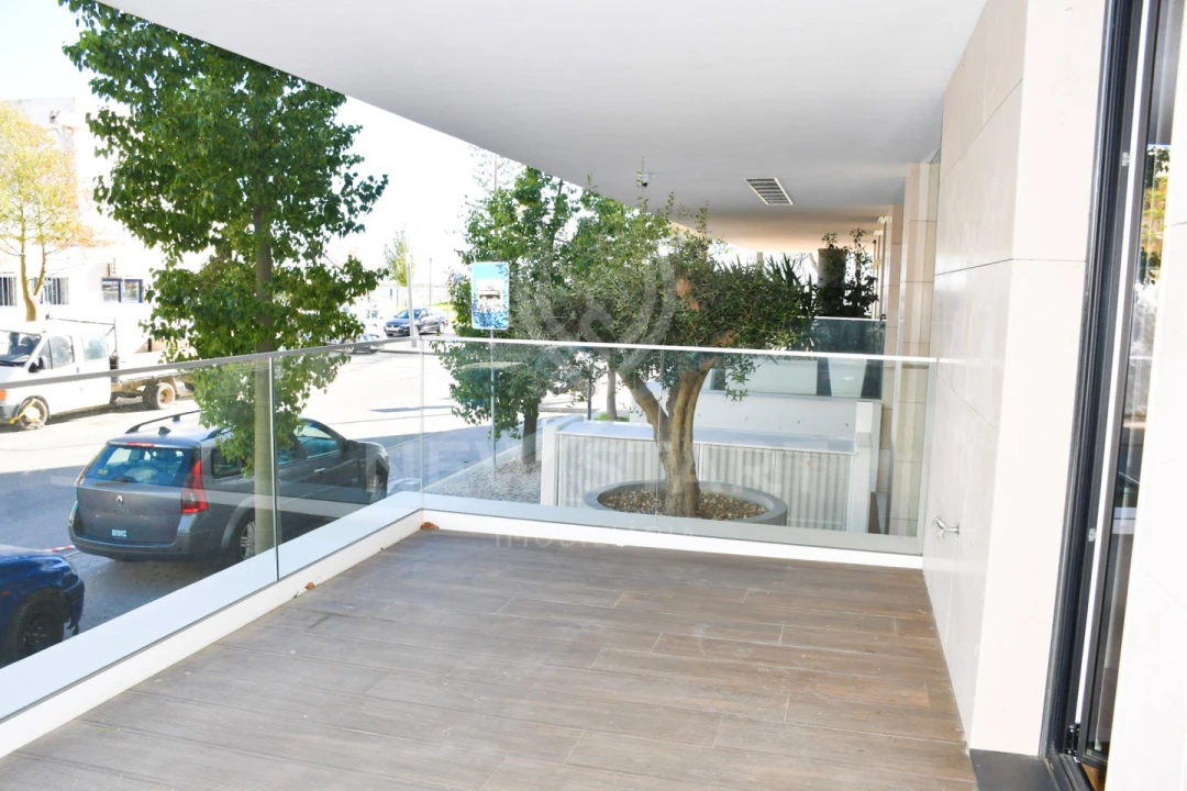 Apartamento T4 para Venda em Olhão Foto 12