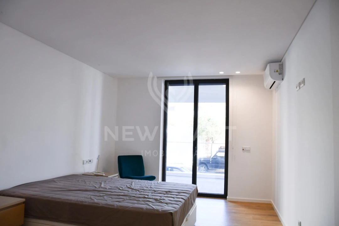 Apartamento T4 para Venda em Olhão Foto 27