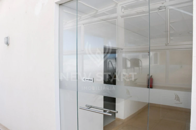 Apartamento T4 para Venda em Olhão Foto 33