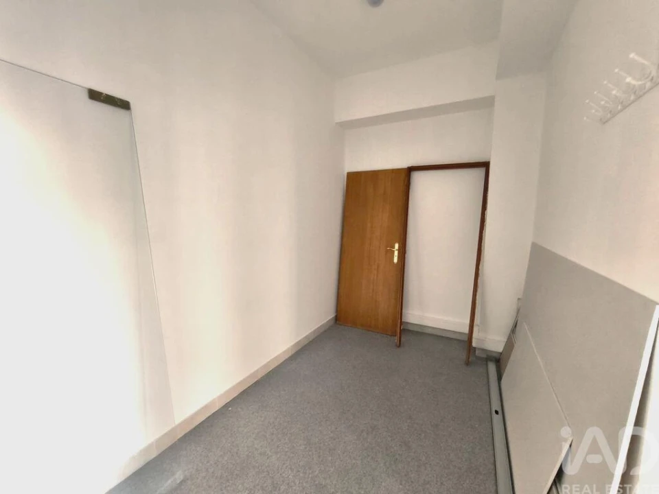 Loja para Venda em Faro (Sé e São Pedro) Foto 9