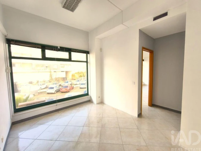 Loja para Venda em Faro (Sé e São Pedro) Foto 14