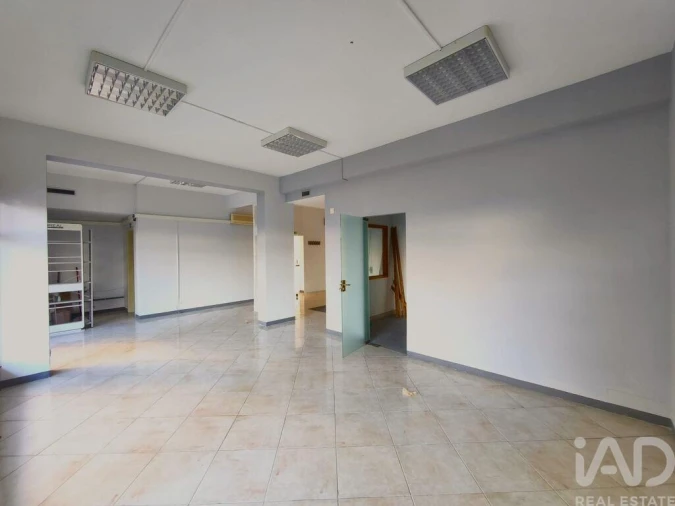 Loja para Venda em Faro (Sé e São Pedro) Foto 3