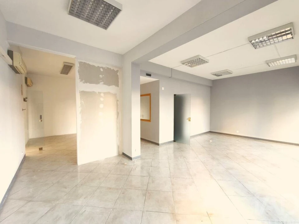 Loja para Venda em Faro (Sé e São Pedro) Foto 4