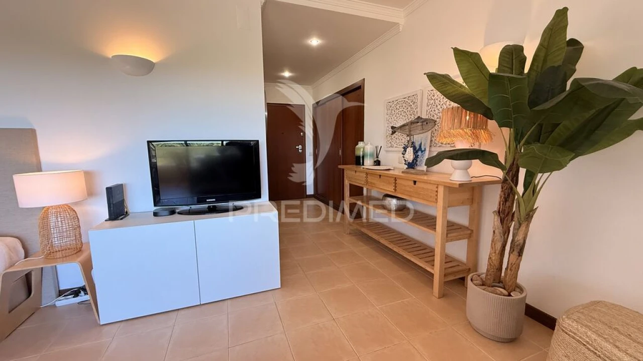 Apartamento T1 para Venda em Guia Foto 12