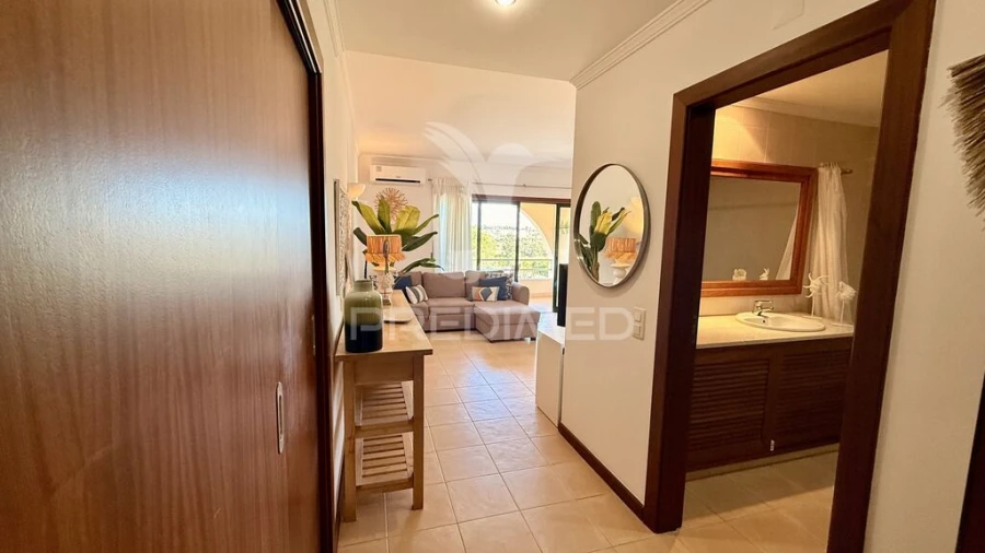 Apartamento T1 para Venda em Guia Foto 19