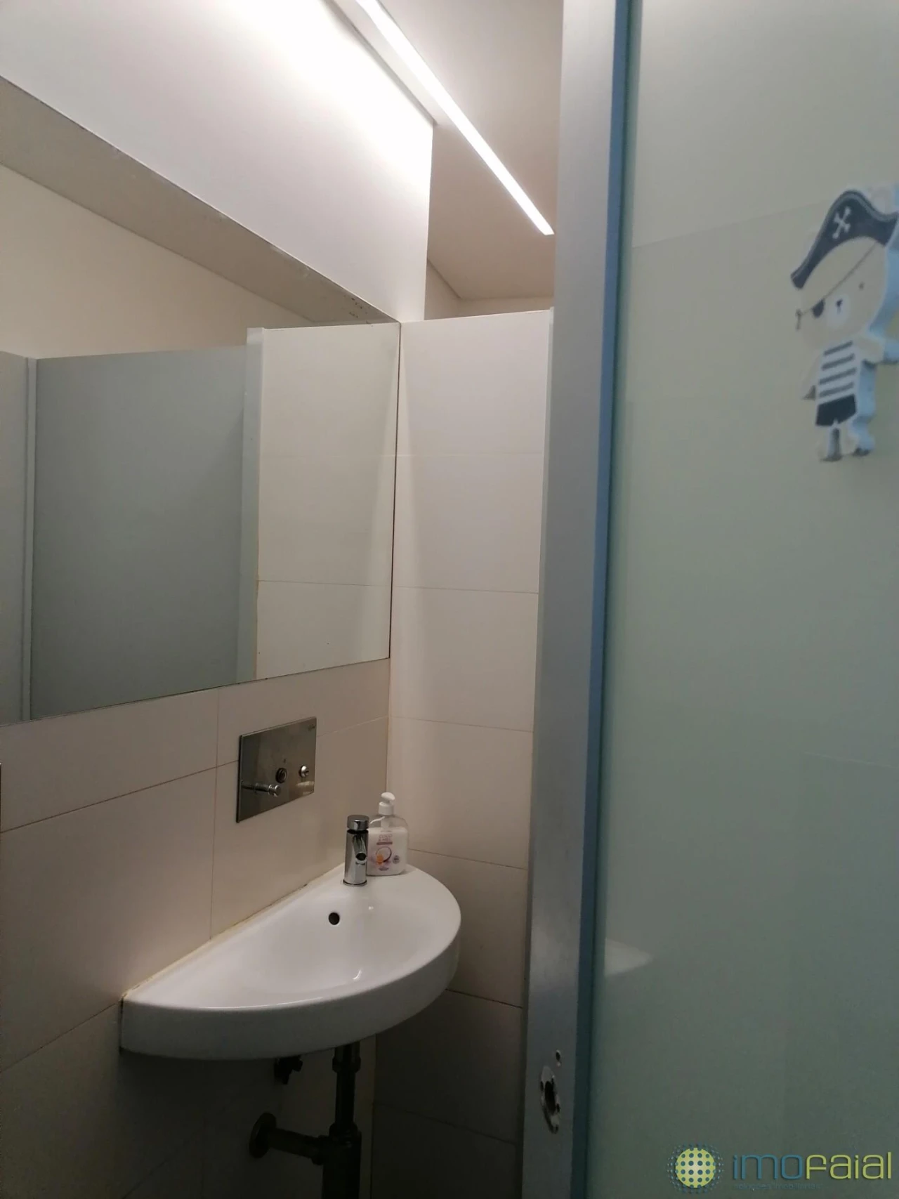 Negócio para Venda em Horta (Matriz) Foto 13