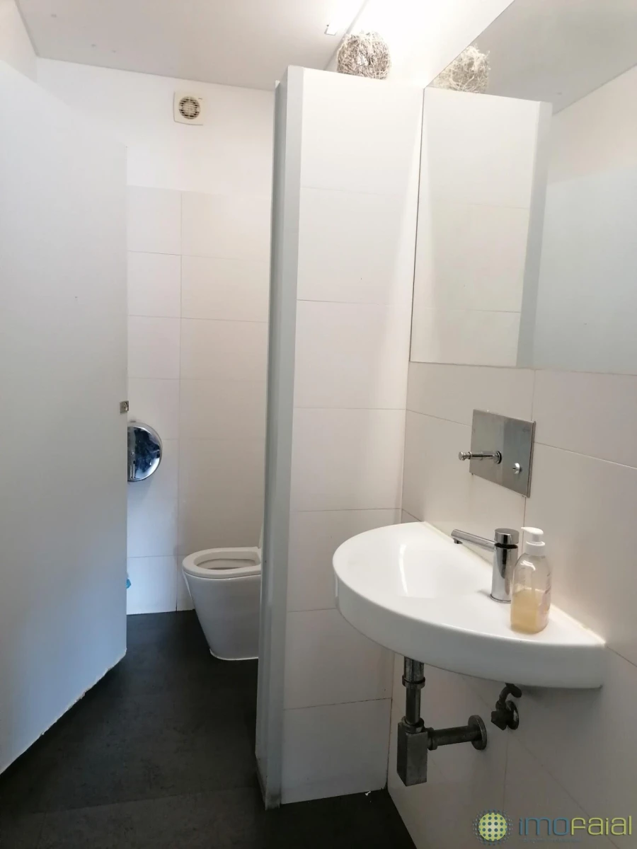 Negócio para Venda em Horta (Matriz) Foto 14