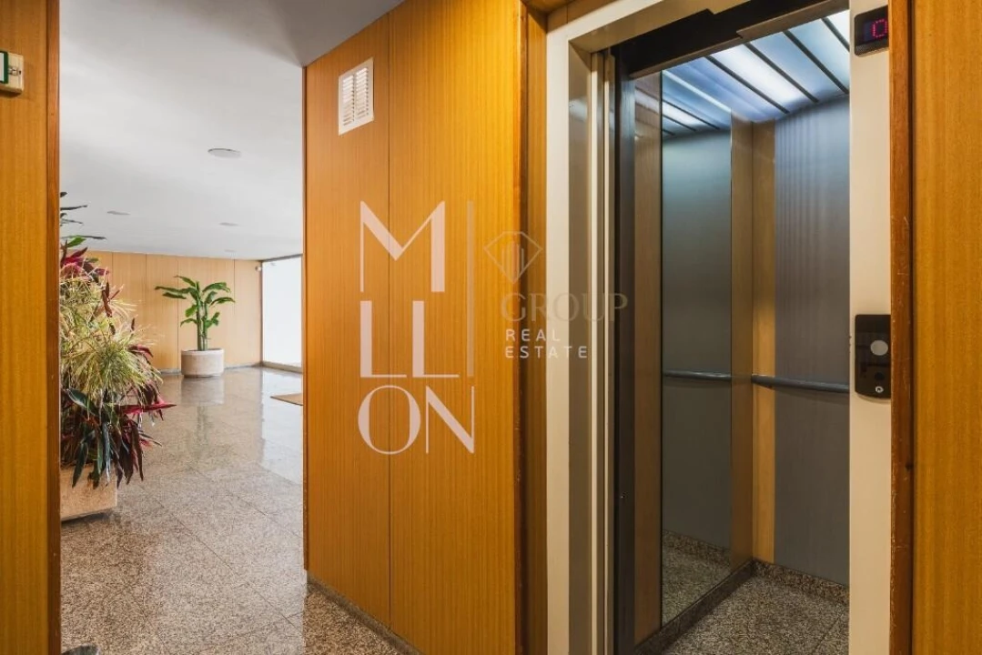 Apartamento T2 para Venda em Pedrouços Foto 19