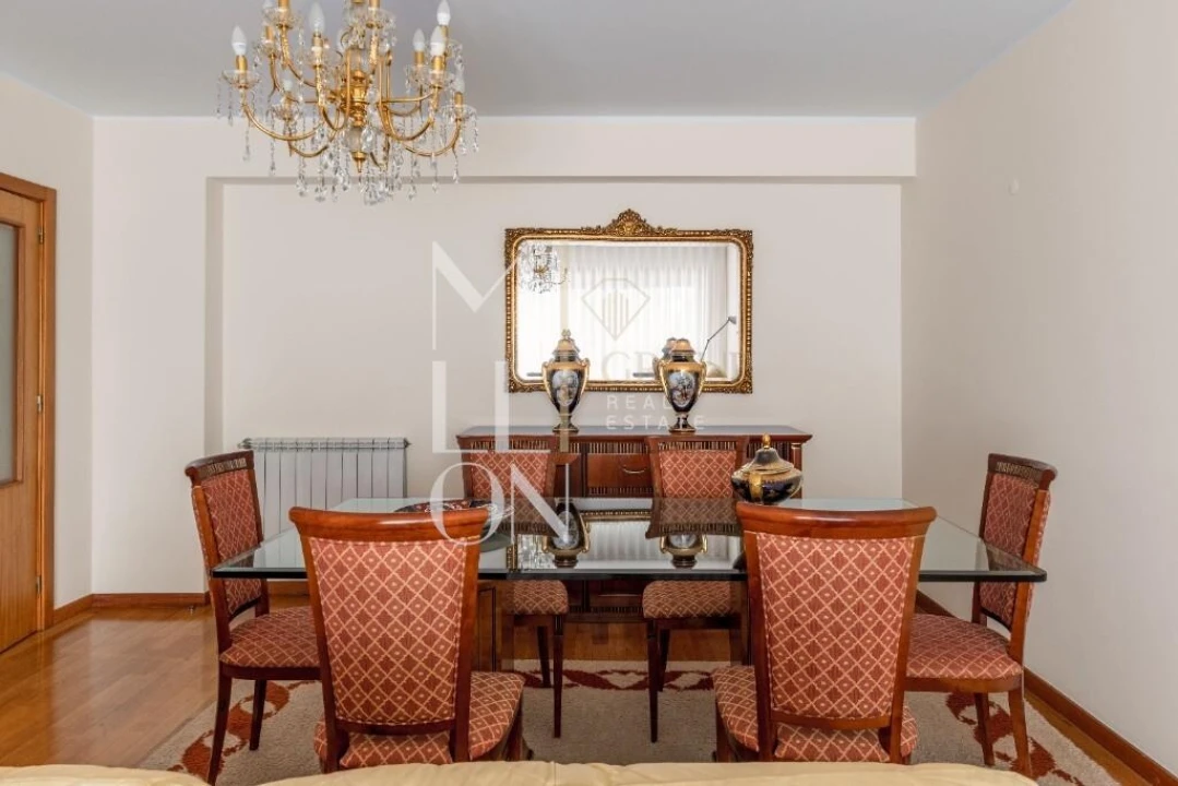 Apartamento T2 para Venda em Pedrouços Foto 4