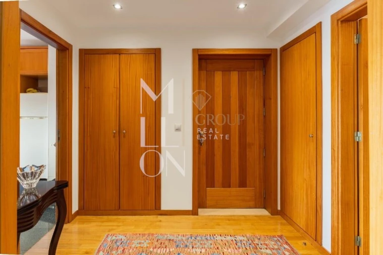 Apartamento T2 para Venda em Pedrouços Foto 6