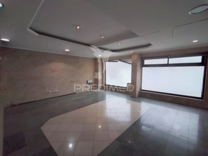 Loja para Venda em Alto do Seixalinho, Santo André e Verderena Foto 4