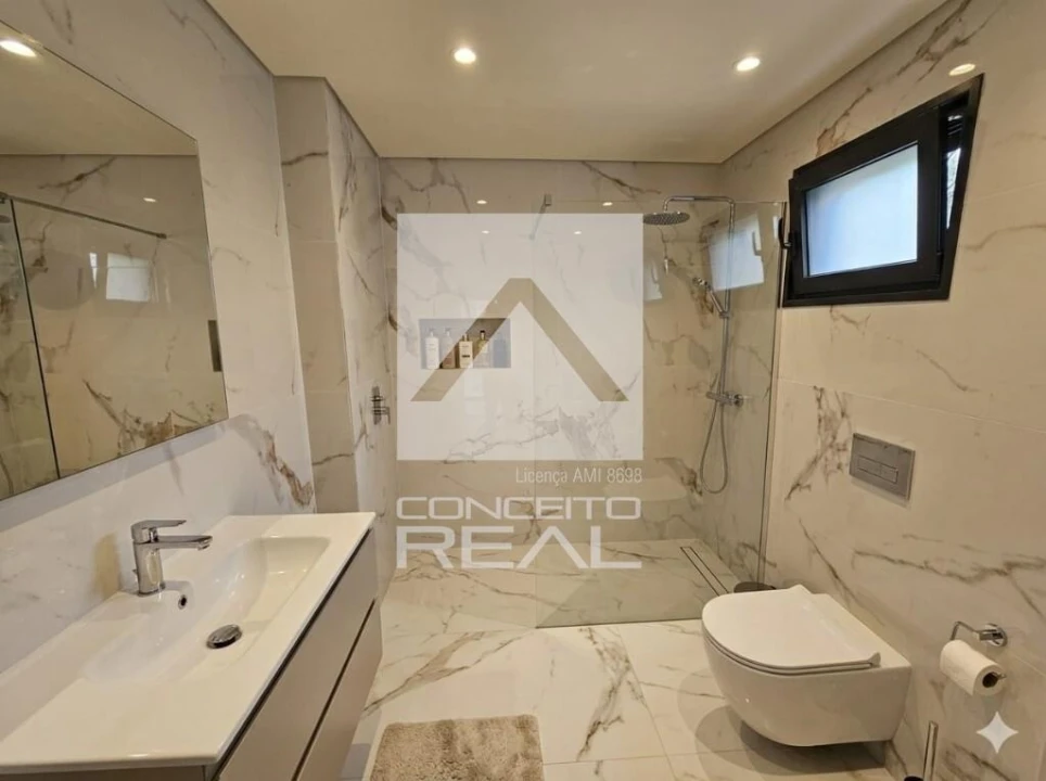 Moradia T3 para Venda em Alfena Foto 6