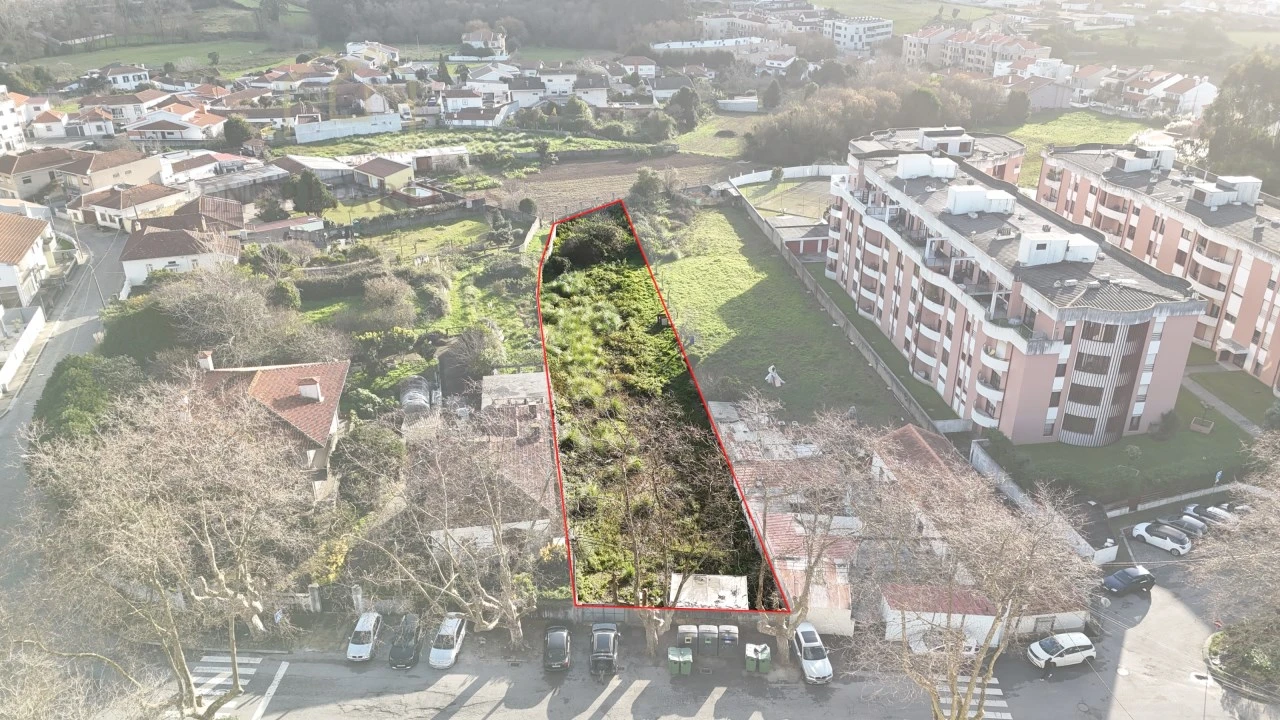 Terreno para Venda em Gulpilhares e Valadares Foto 2
