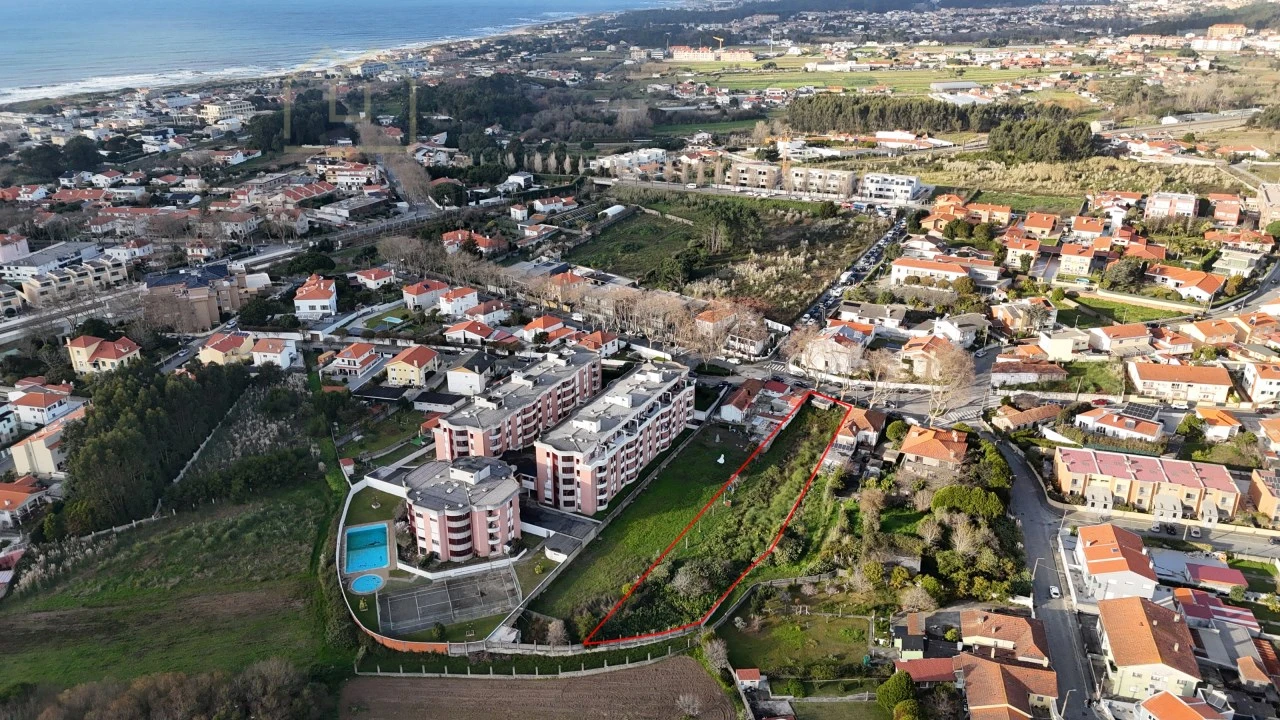 Terreno para Venda em Gulpilhares e Valadares Foto 11