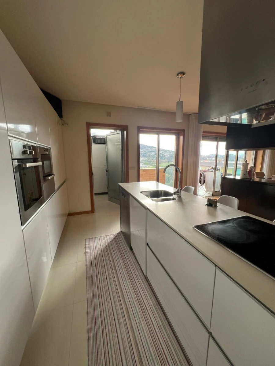 Apartamento T2 para Venda em Costa Foto 3